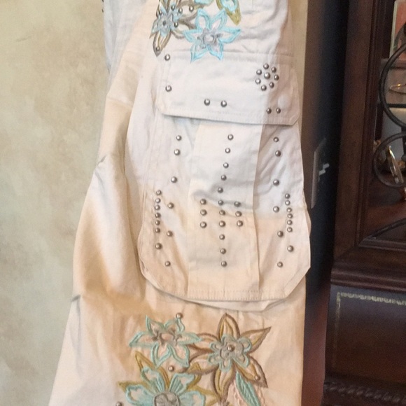 Pants - Picture 8 of 8